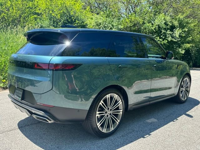 Certified 2025 Land Rover Range Rover Sport SE AWD/4WD image 5