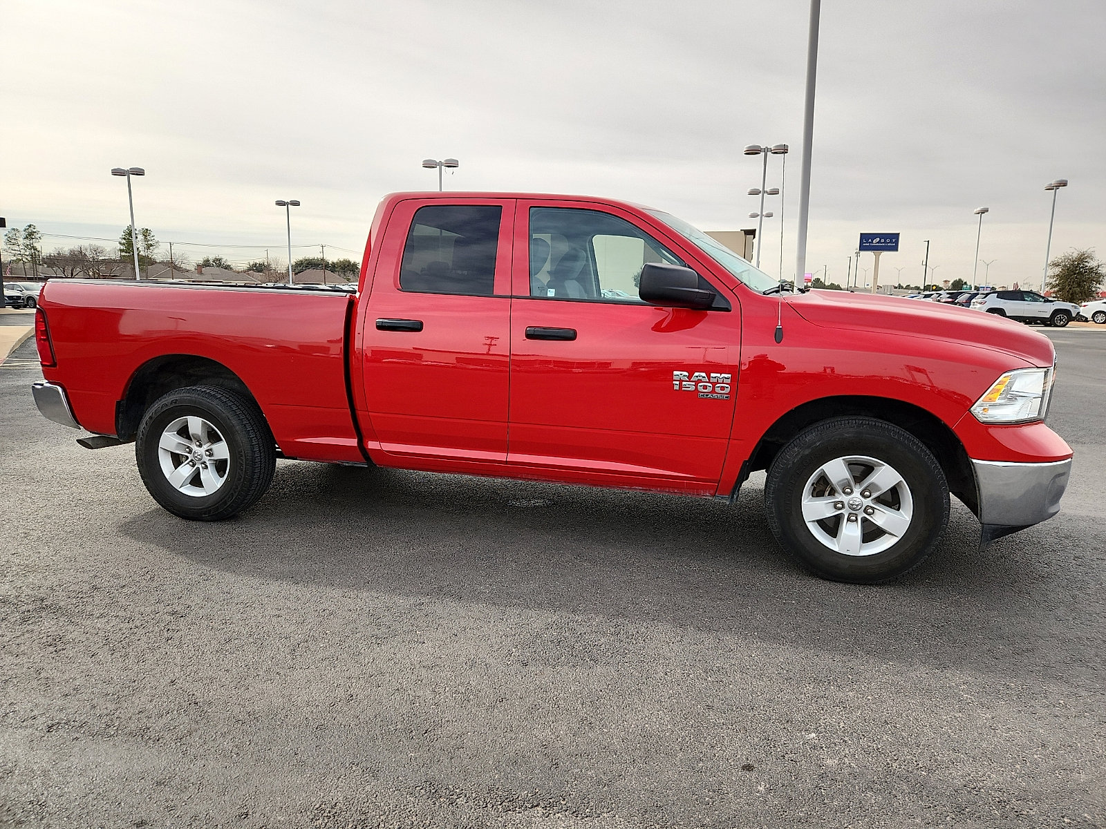 Used 2024 RAM 1500 Classic SLT image 8