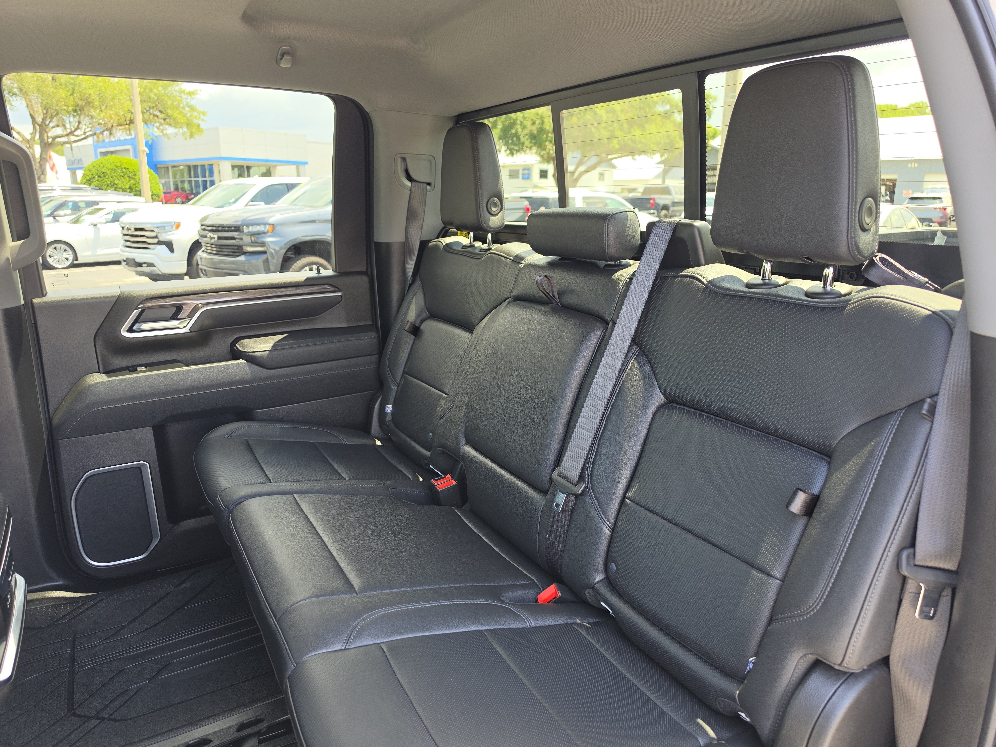 Used 2026 Chevrolet Silverado 3500 LTZ w/ LTZ Plus Package AWD/4WD image 23