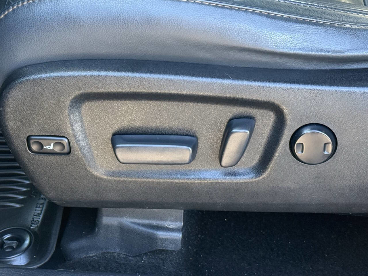 Used 2017 Toyota Highlander XLE image 10