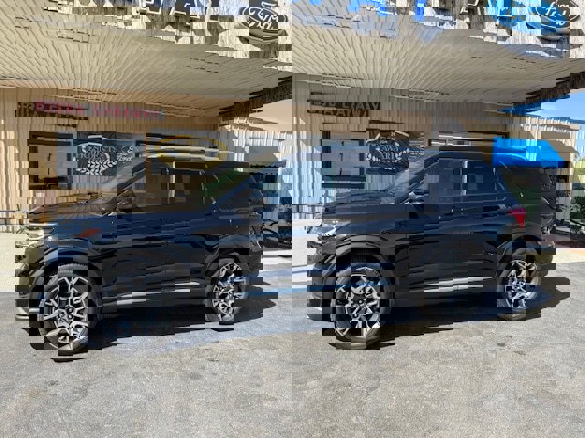 New 2025 Ford Explorer Platinum image 2