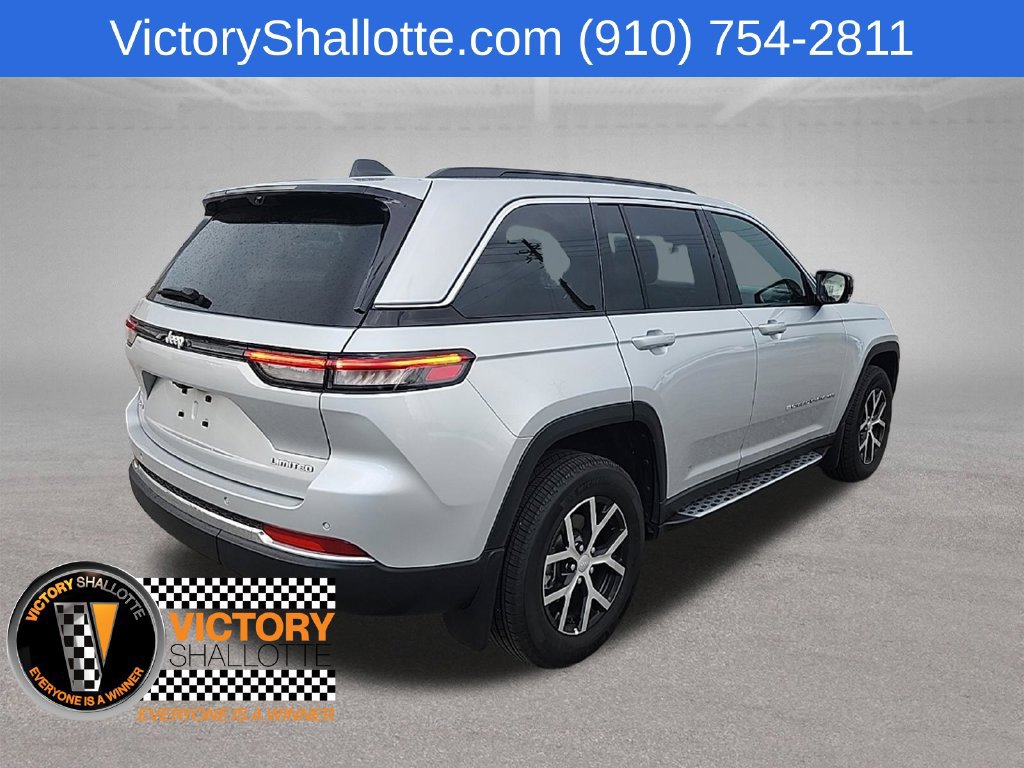Certified 2025 Jeep Grand Cherokee Limited w/ Luxury Tech Group II AWD/4WD image 28