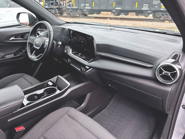 Used 2025 Chevrolet Equinox LT image 28