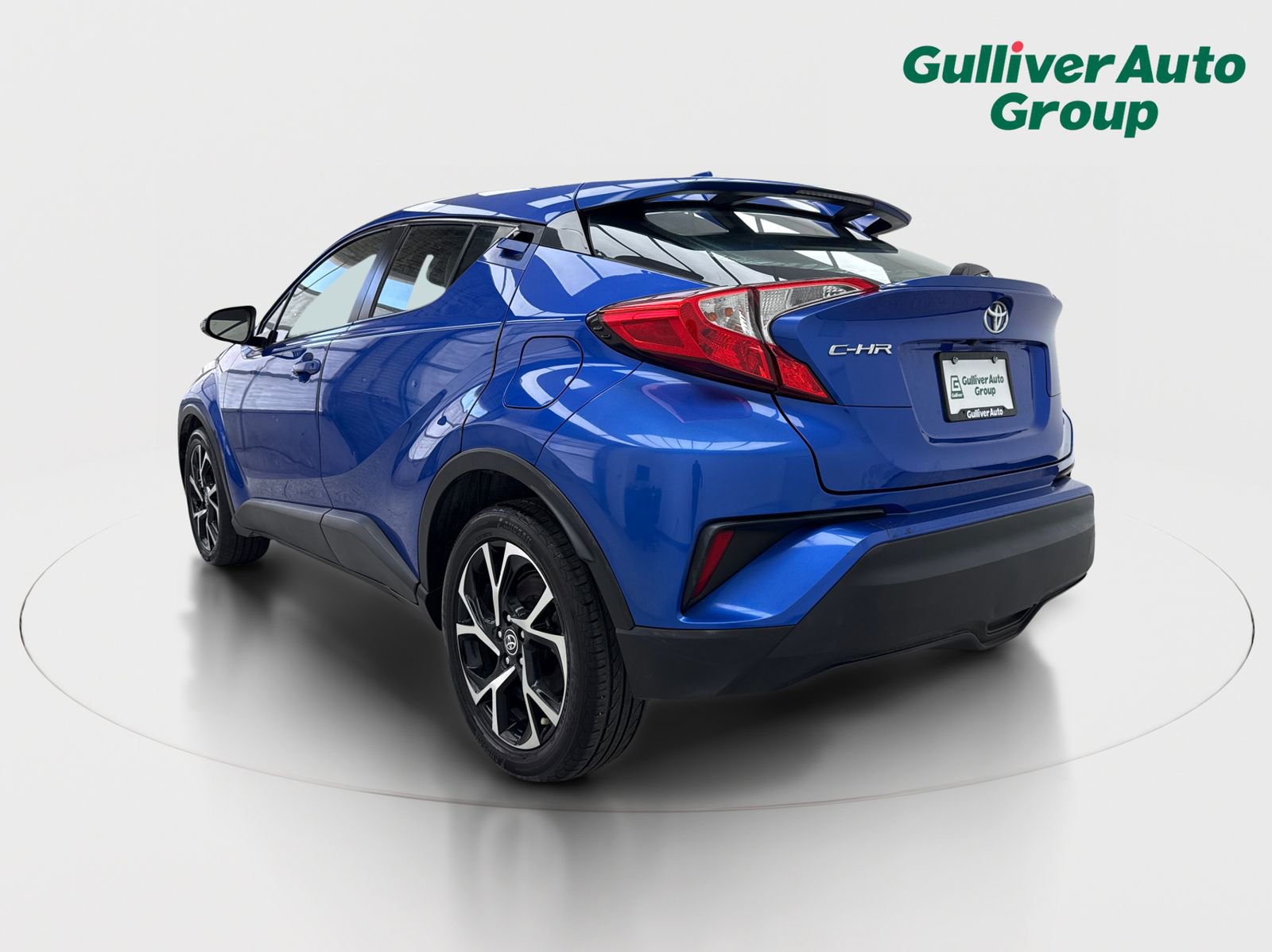 Used 2019 Toyota C-HR XLE FWD image 5
