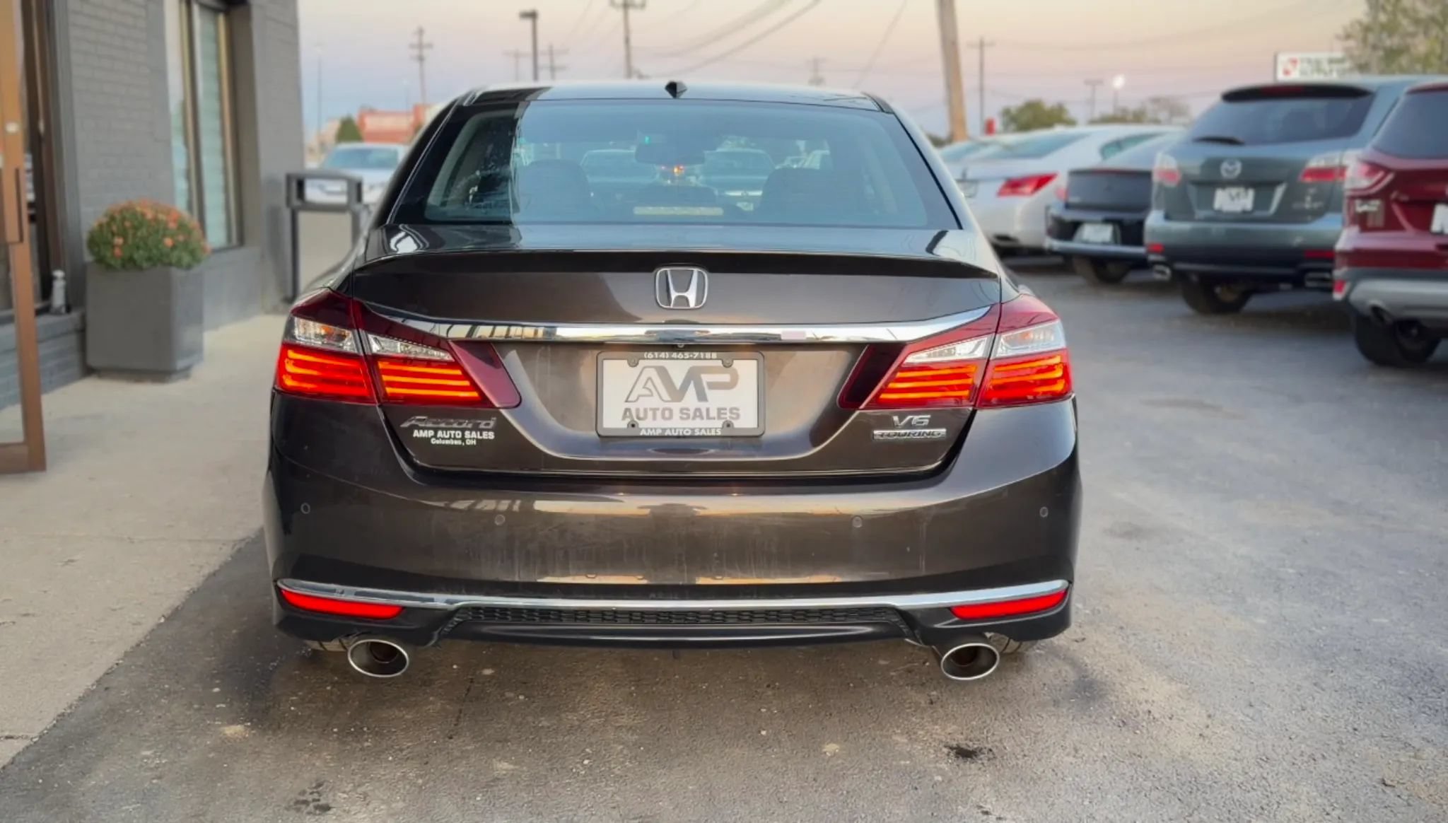 Used 2016 Honda Accord Touring image 3