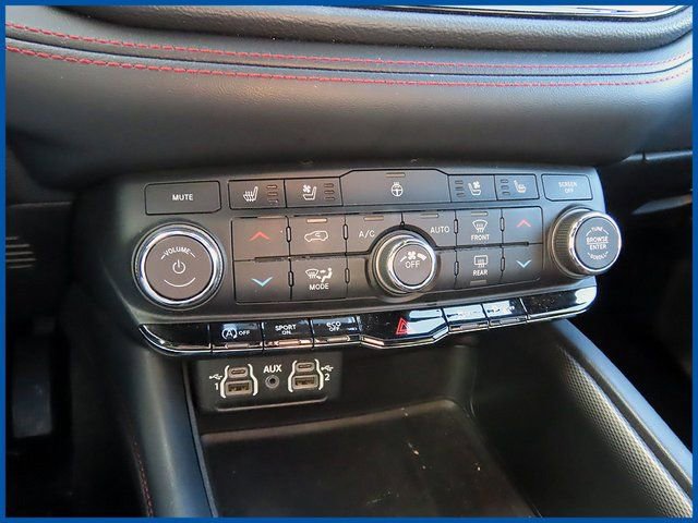 Certified 2024 Dodge Durango GT image 17