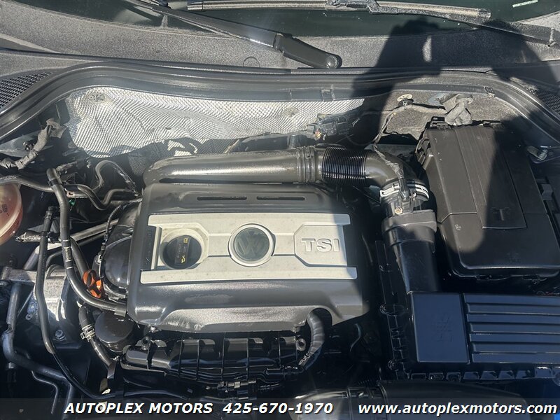 Used 2010 Volkswagen Tiguan S AWD/4WD image 18