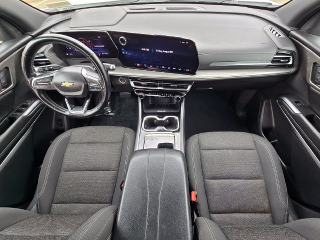 Used 2024 Chevrolet Traverse LT FWD image 9