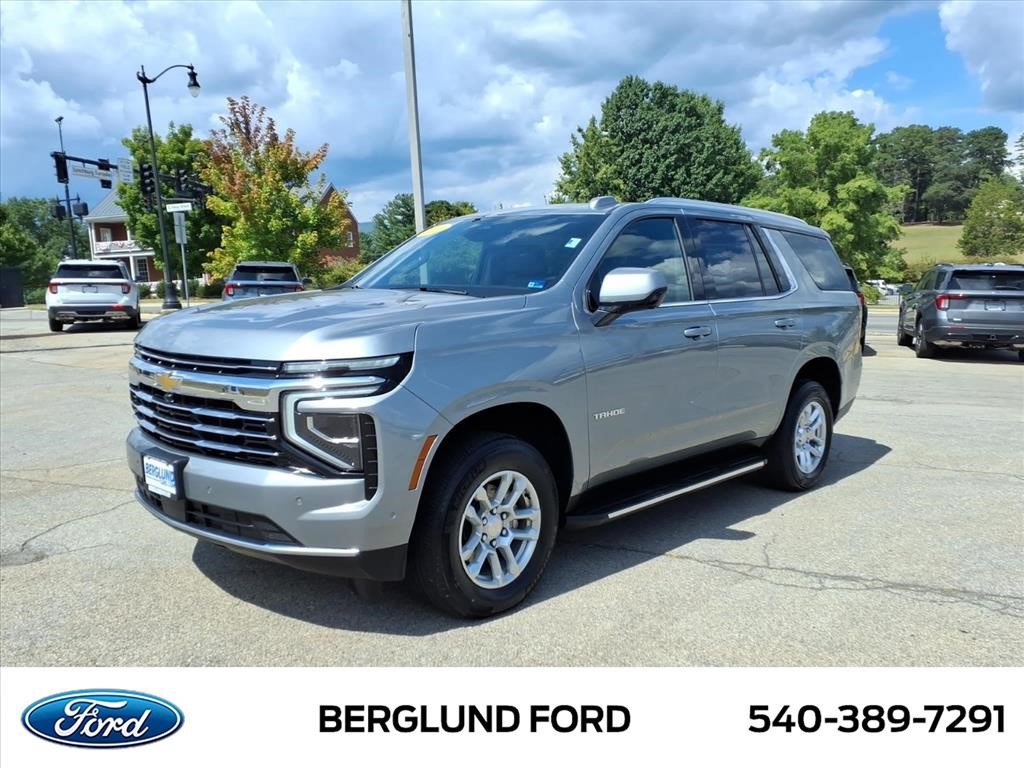 Used 2025 Chevrolet Tahoe LT AWD/4WD image 9