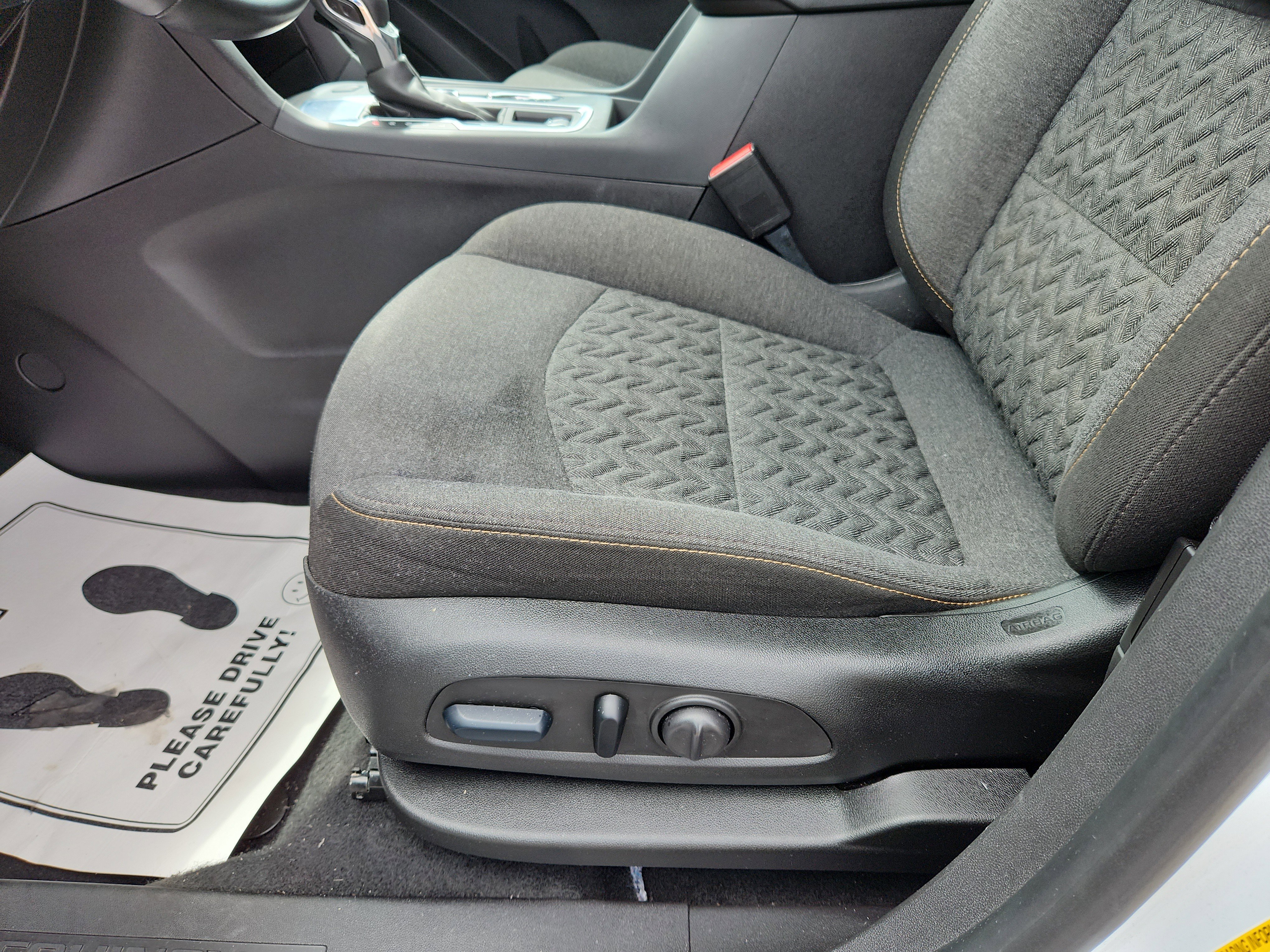 Used 2024 Chevrolet Equinox LT image 25