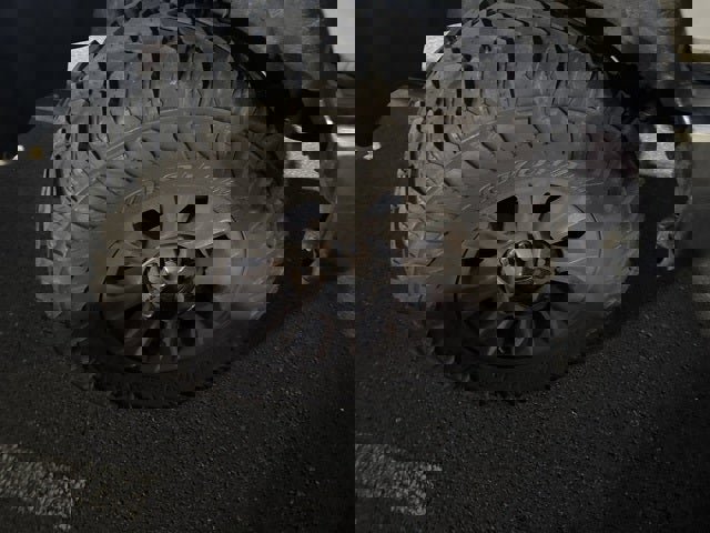 Used 2012 Ford F250 Lariat w/ Lariat Interior Pkg image 19