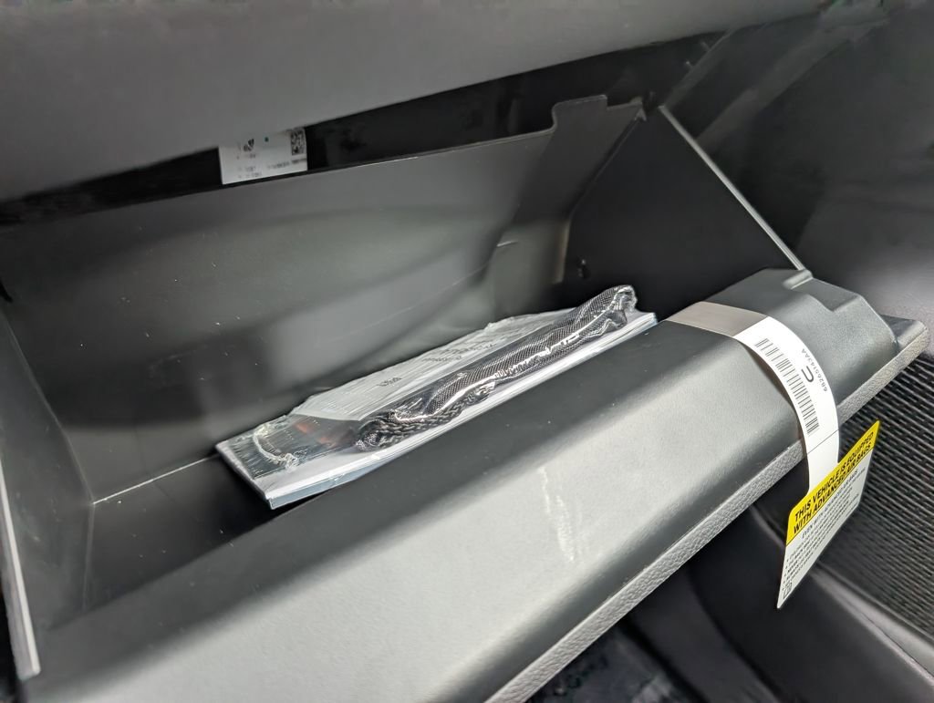 New 2026 Chrysler Voyager LX image 33