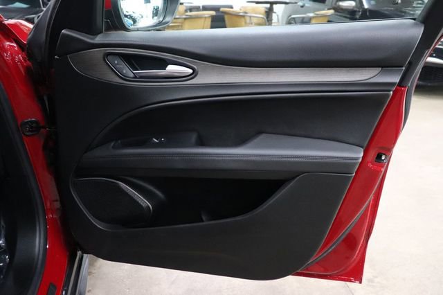 Used 2022 Alfa Romeo Stelvio Ti w/ Active Assist Plus Package image 23