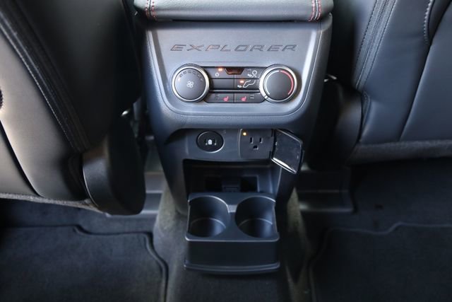 Used 2025 Ford Explorer ST-Line w/ Premium Package image 30