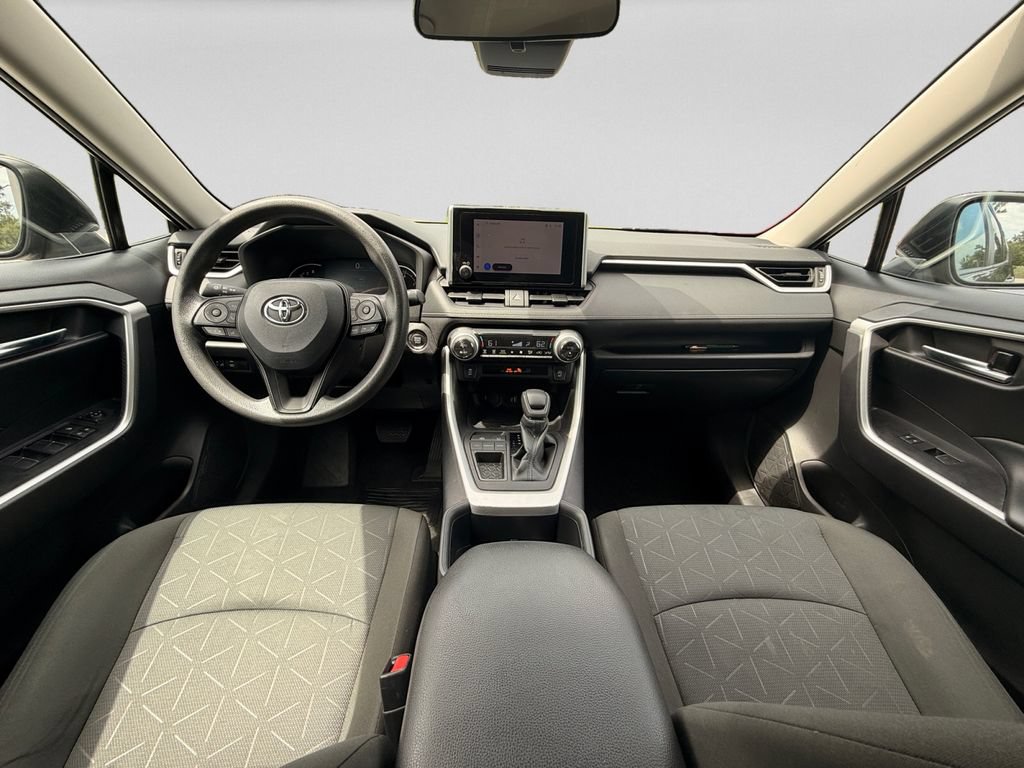 Used 2024 Toyota RAV4 XLE FWD image 14