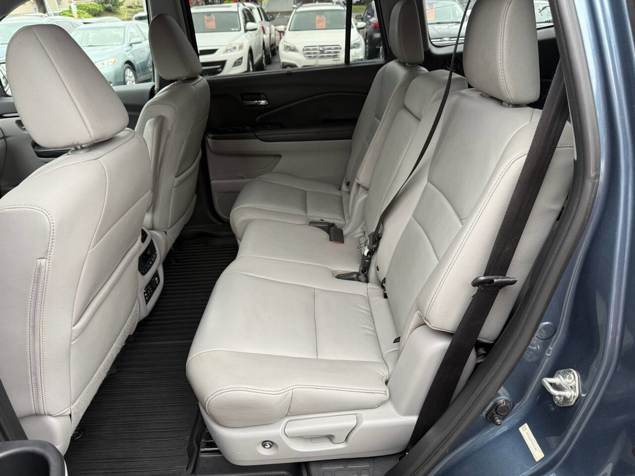Used 2016 Honda Pilot Touring image 8