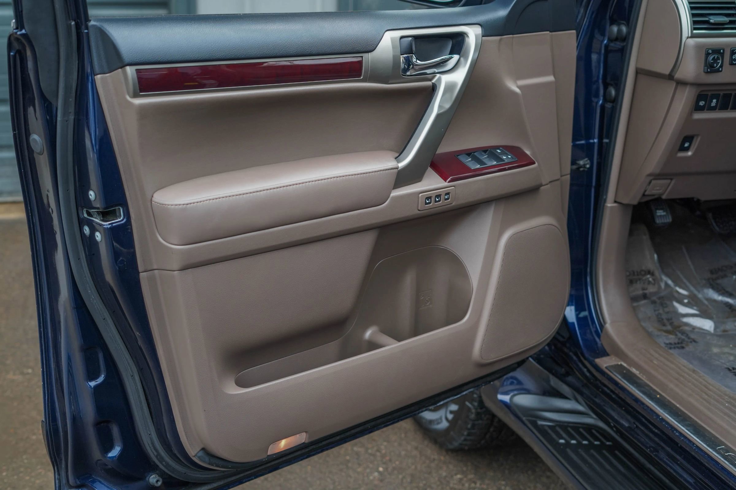 Used 2019 Lexus GX 460 Premium image 9