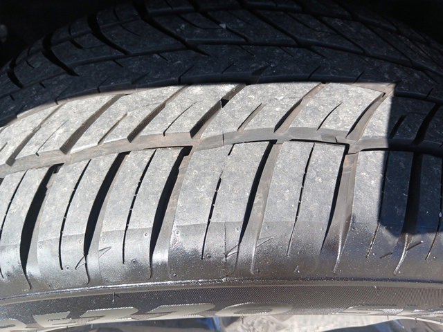 Used 2023 Jeep Grand Cherokee L Laredo image 12