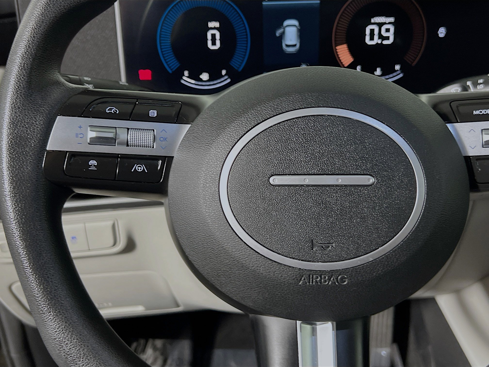Used 2025 Hyundai Tucson SEL FWD image 19