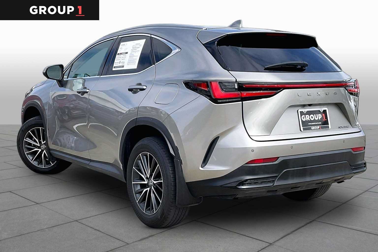 Used 2024 Lexus NX 250 FWD image 10