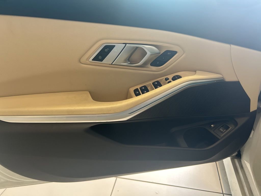 Used 2023 BMW 330e xDrive 330e xDrive w/ M Sport Package image 3