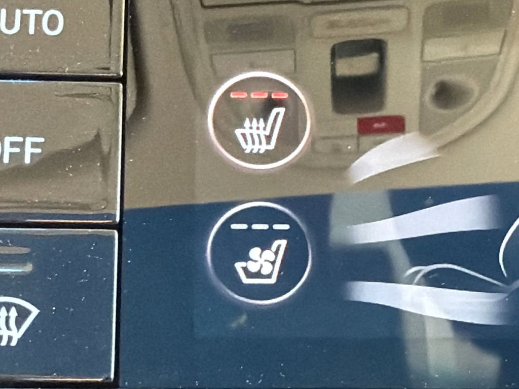 New 2026 Genesis G70 2.5T Prestige image 30