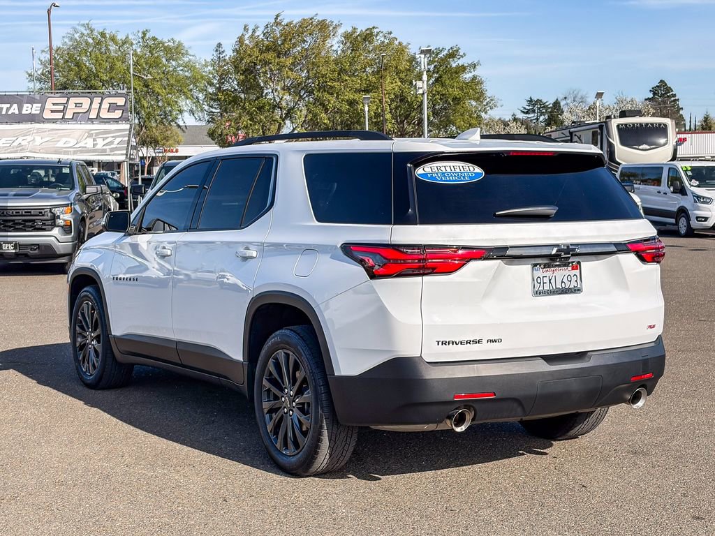 Certified 2023 Chevrolet Traverse RS image 2