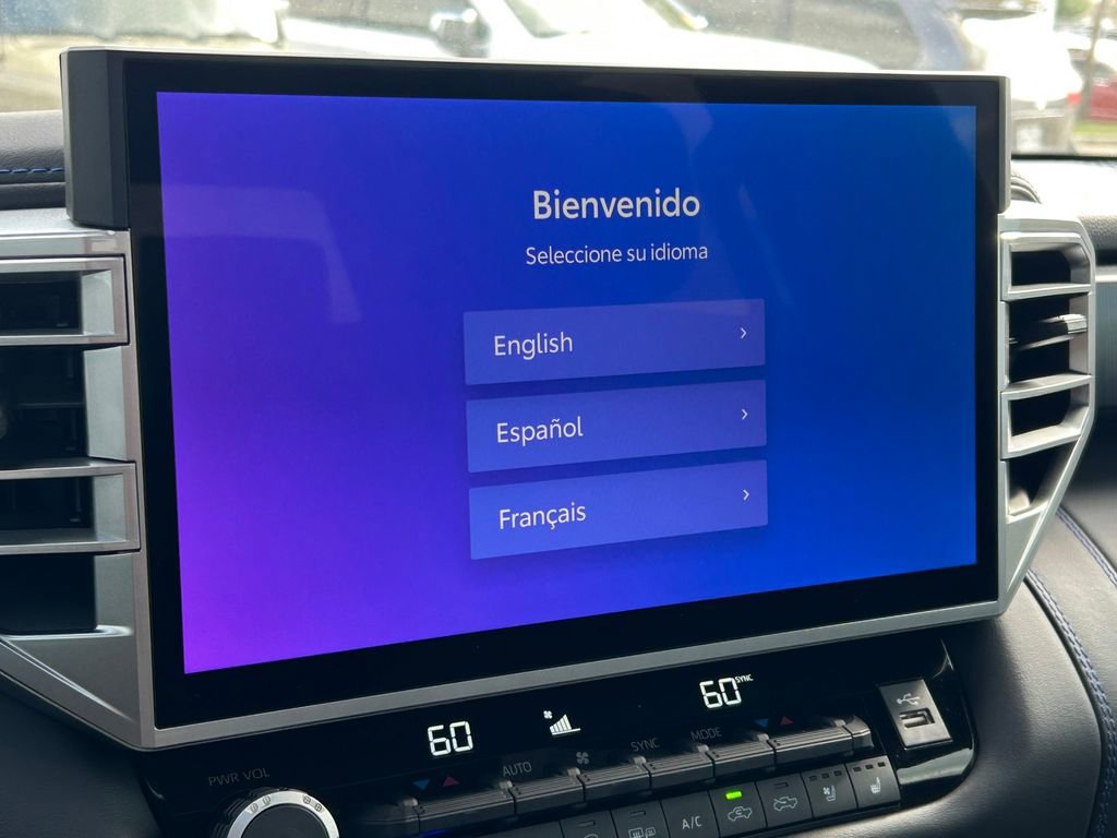 Used 2025 Toyota Tundra Platinum image 42