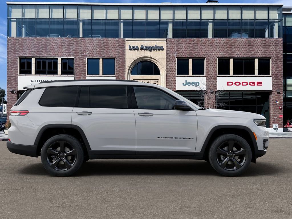 New 2025 Jeep Grand Cherokee L Altitude image 21