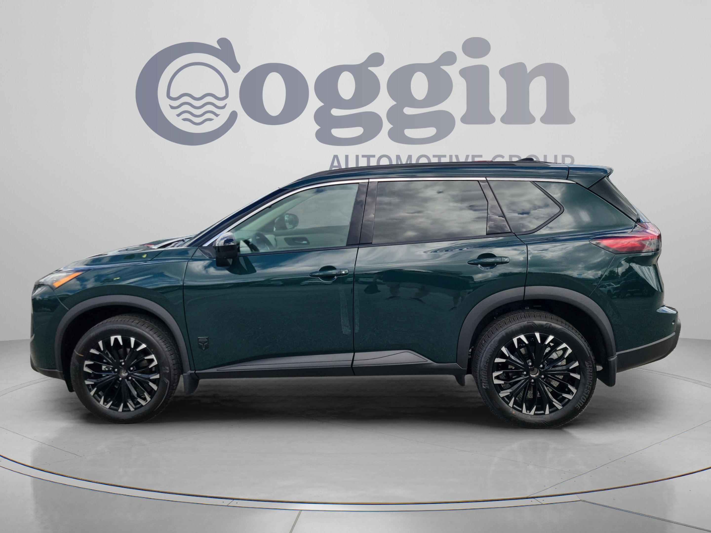 New 2026 Nissan Rogue Dark Armor FWD image 2