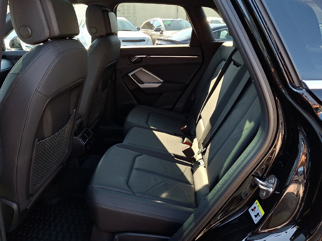 Certified 2023 Audi Q3 2.0T Premium w/ Convenience Package AWD/4WD image 10