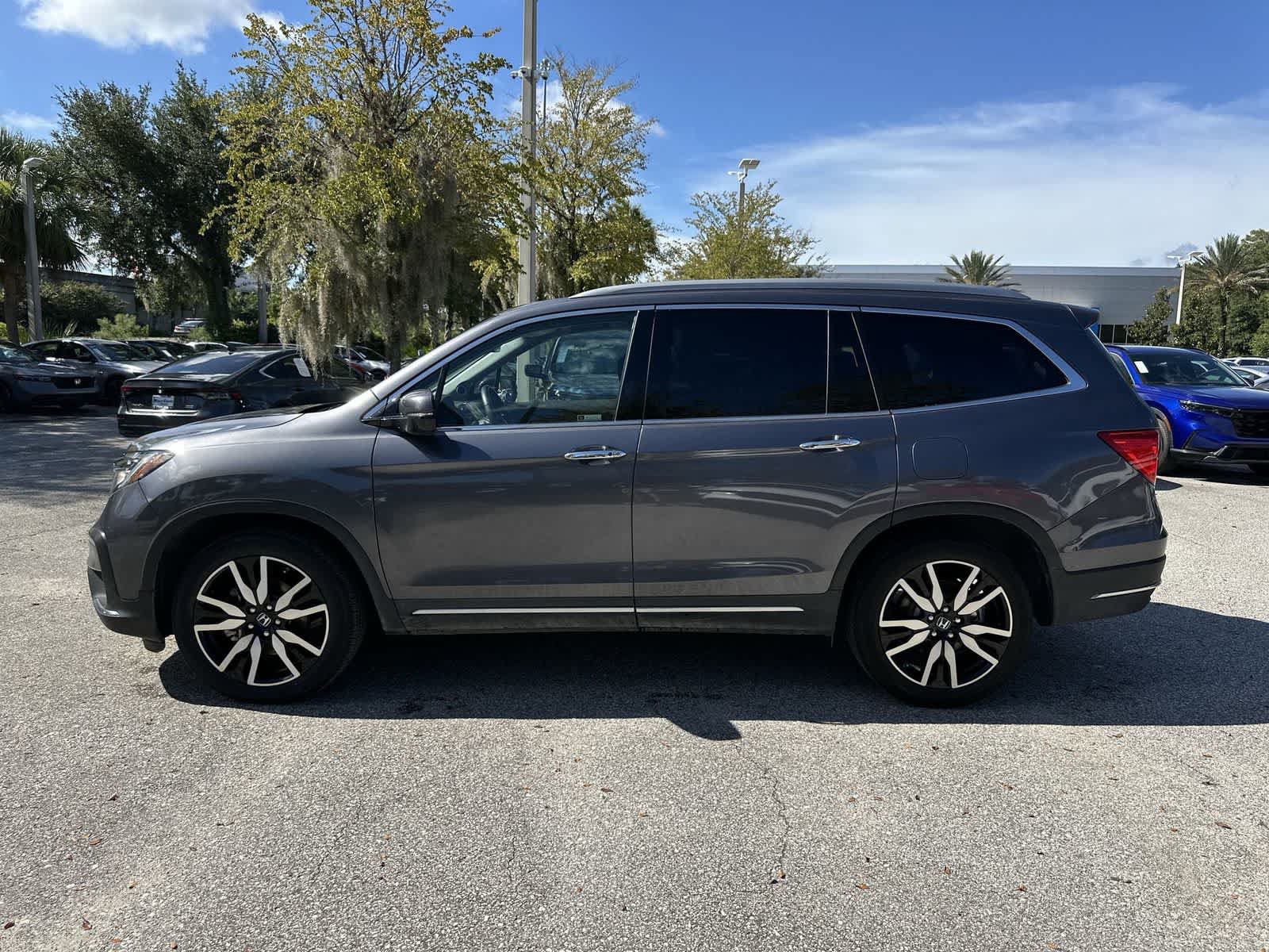 Used 2022 Honda Pilot Touring image 3