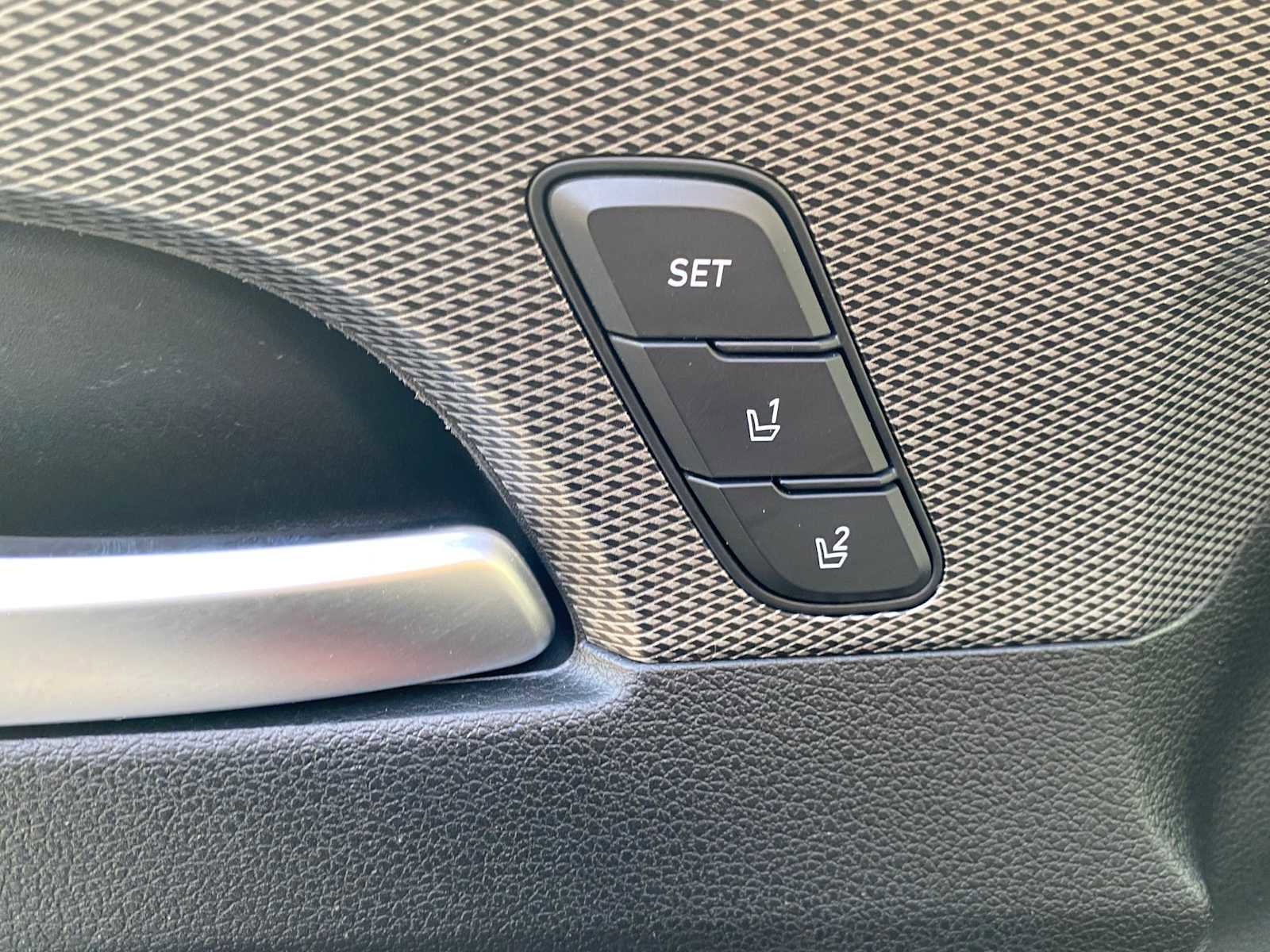 Used 2019 Hyundai Santa Fe AWD image 17