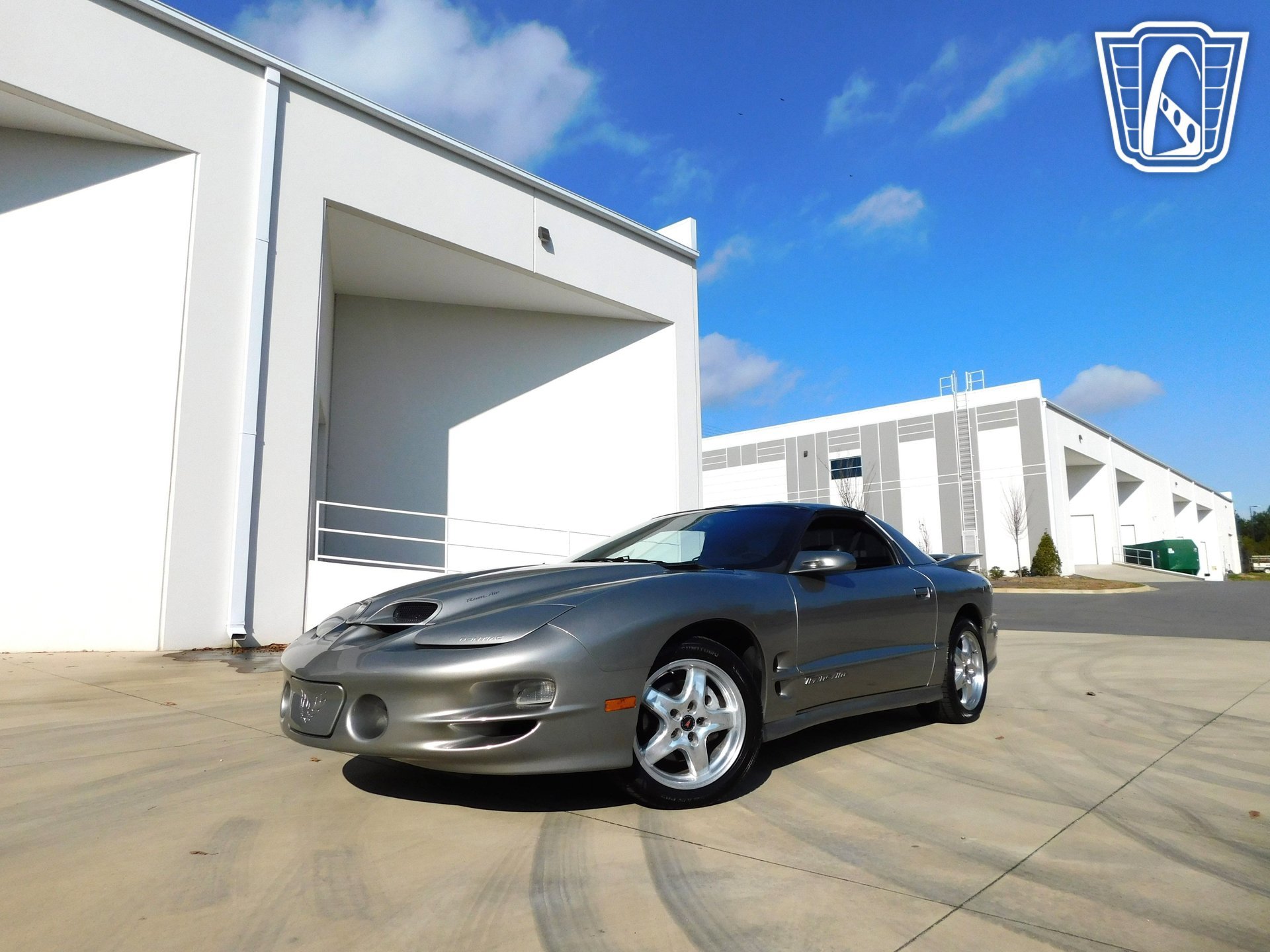 Used 2002 Pontiac Firebird Formula RWD image 2