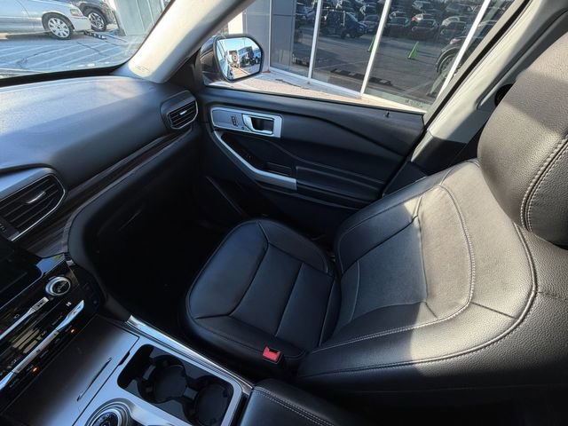 Used 2021 Ford Explorer Limited w/ Hybrid Equipment Group 310A AWD/4WD image 23