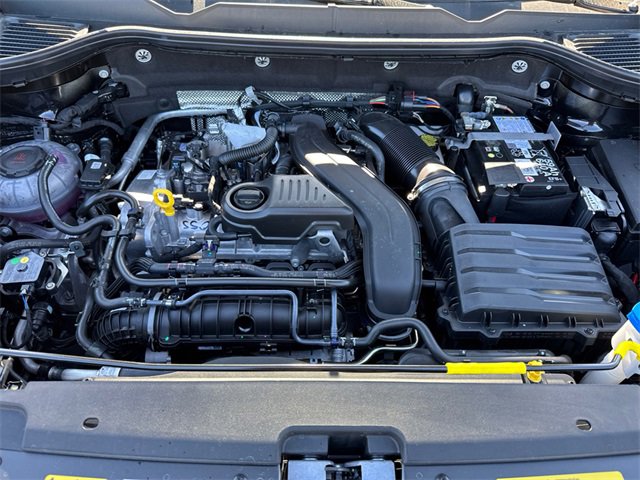 New 2025 Volkswagen Taos S image 10