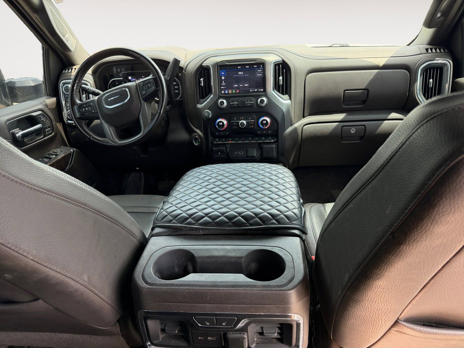 Used 2023 GMC Sierra 2500 Denali w/ Denali Ultimate Package AWD/4WD image 10