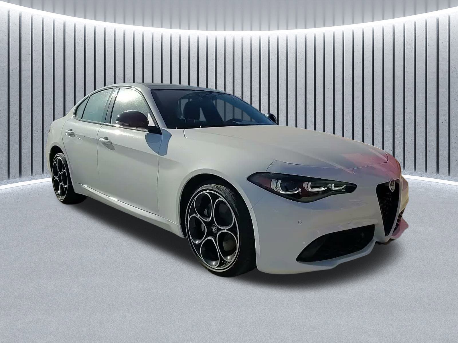 New 2025 Alfa Romeo Giulia AWD video 1