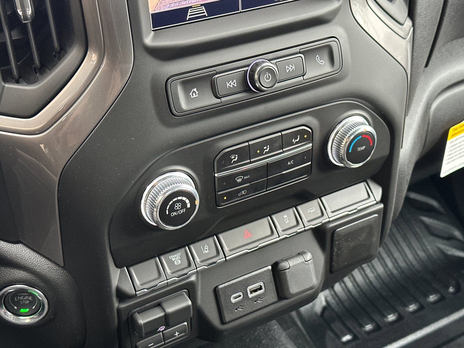 New 2026 GMC Sierra 2500 Pro RWD image 18