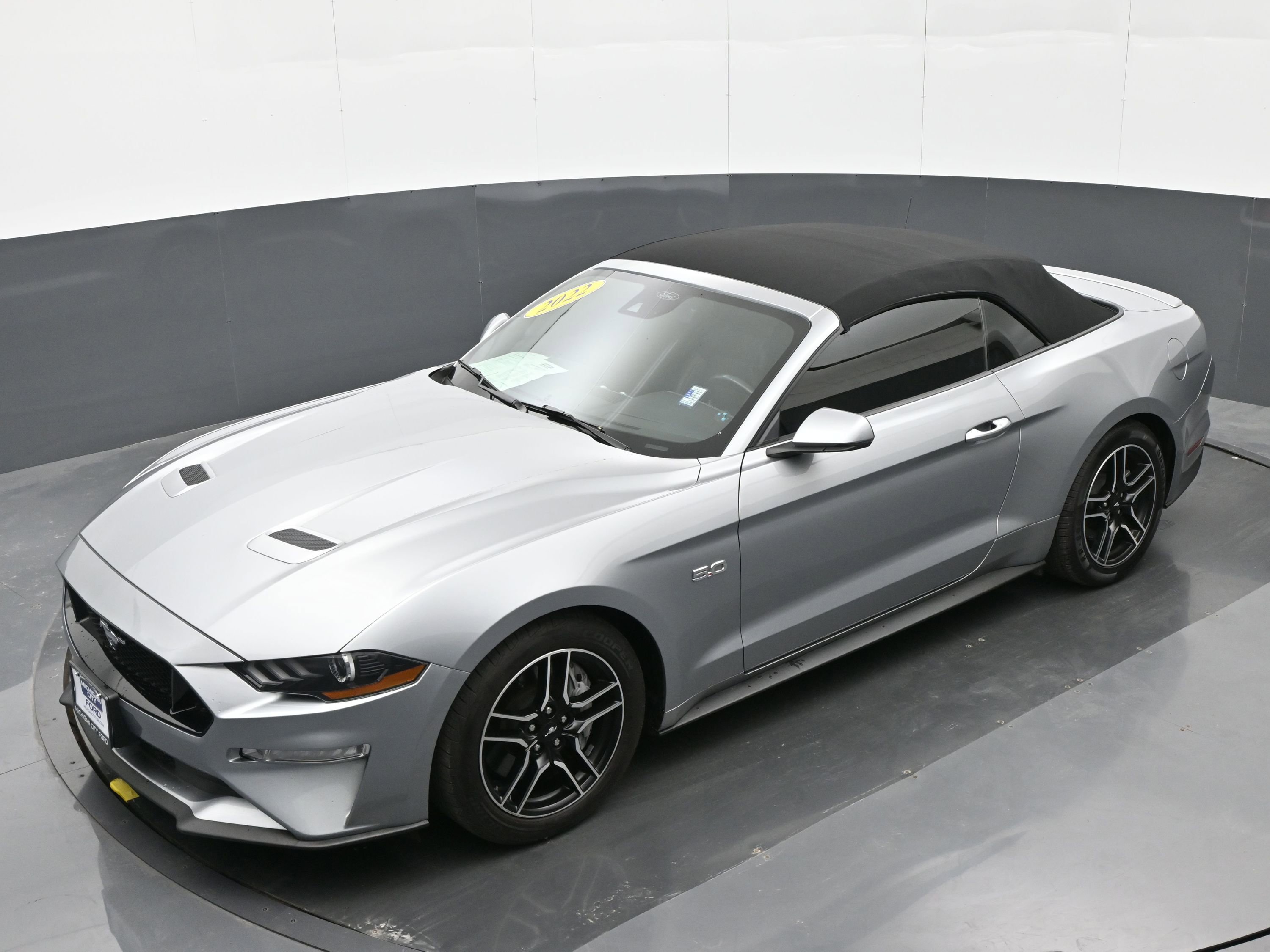 Used 2022 Ford Mustang GT Premium w/ Equipment Group 401A RWD image 31