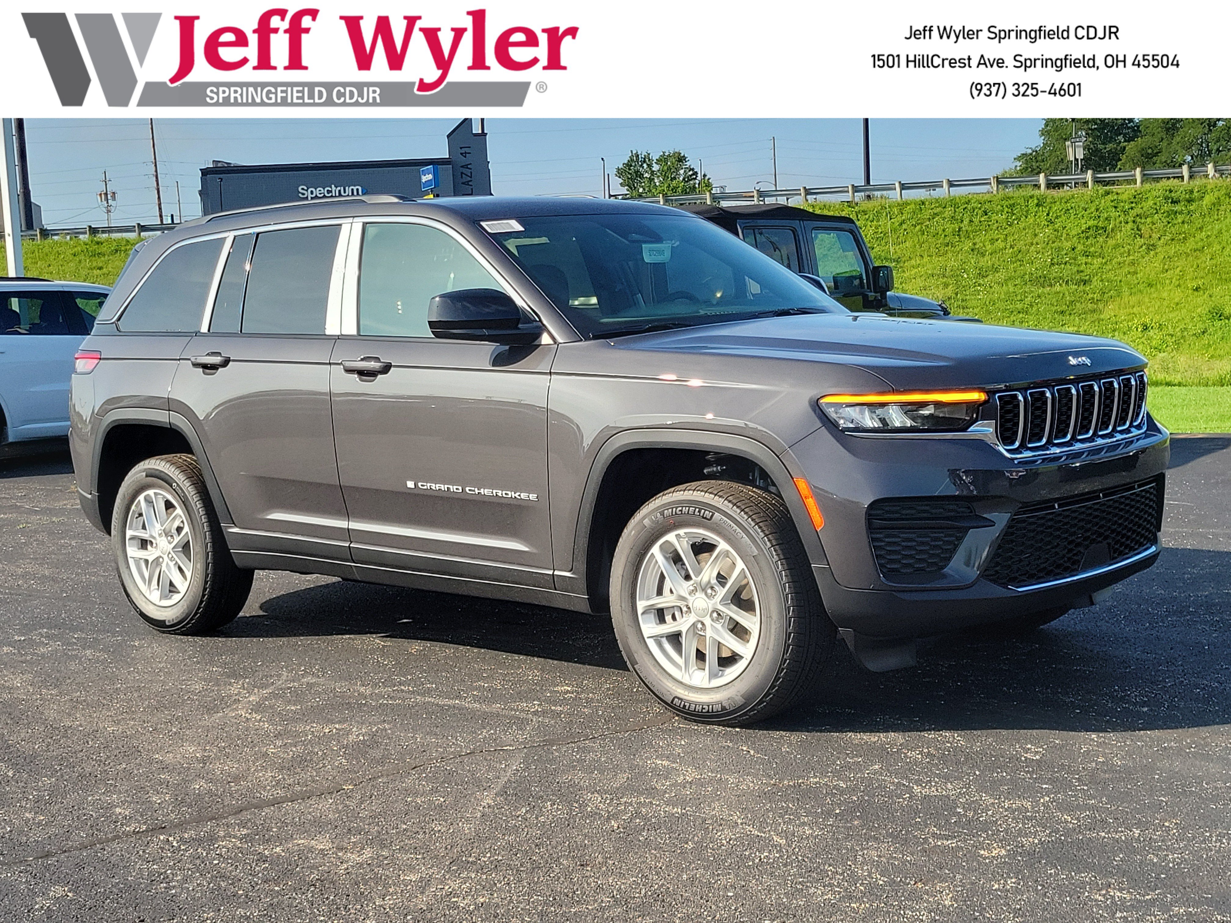 New 2026 Jeep Grand Cherokee Laredo