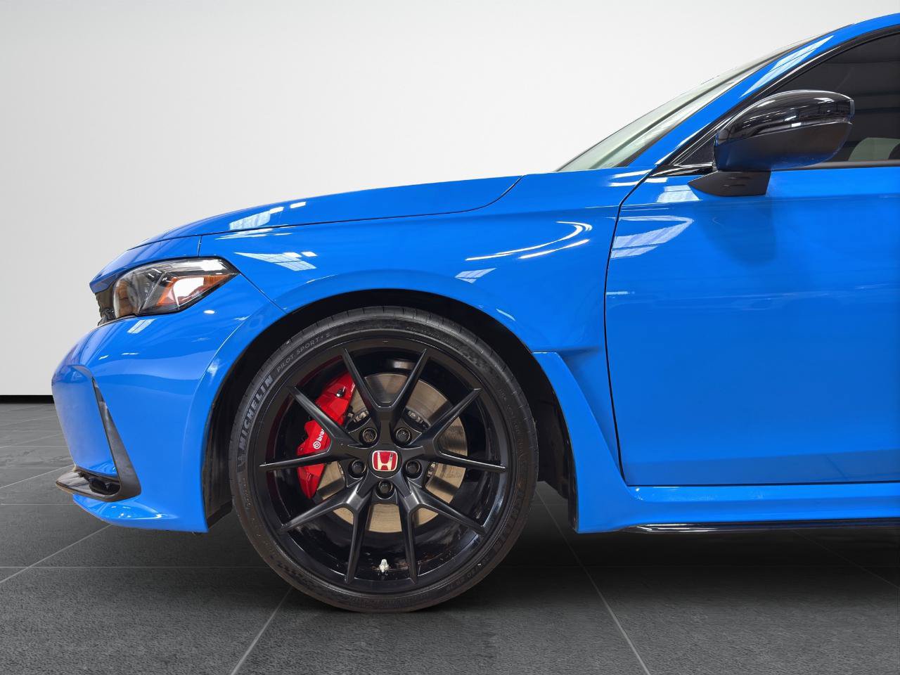 Used 2025 Honda Civic Type R image 2