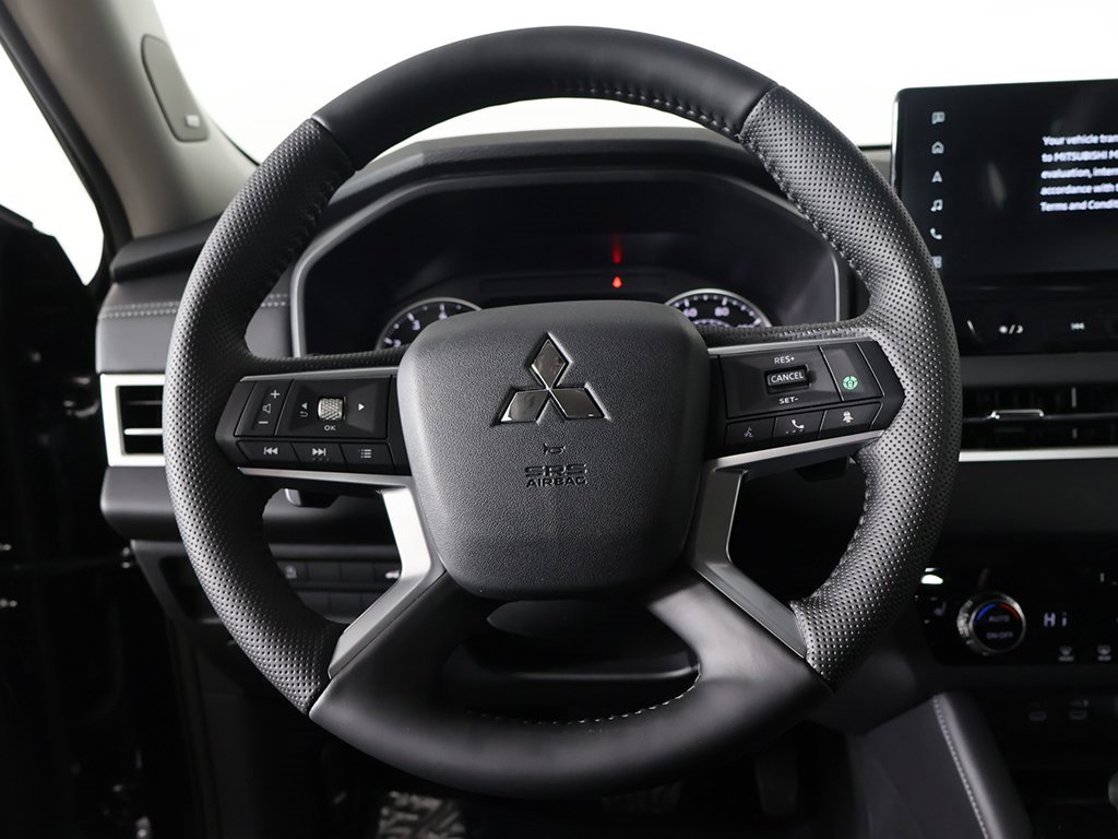 New 2026 Mitsubishi Outlander SE image 36