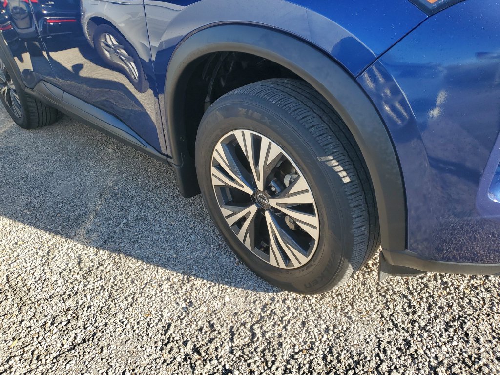 Certified 2023 Nissan Rogue SV FWD image 13