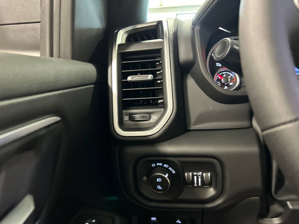 New 2026 RAM 1500 Big Horn AWD/4WD image 19