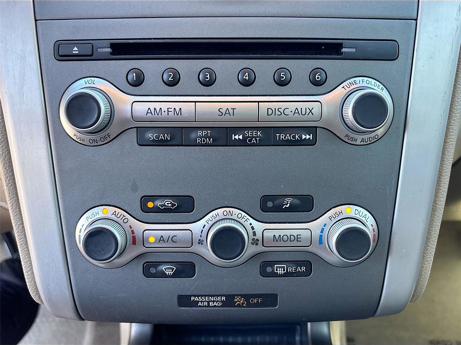 Used 2014 Nissan Murano LE w/ Platinum Edition Package image 17