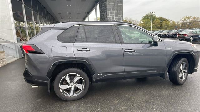 Used 2021 Toyota RAV4 SE w/ Weather & Moonroof Package AWD/4WD image 9