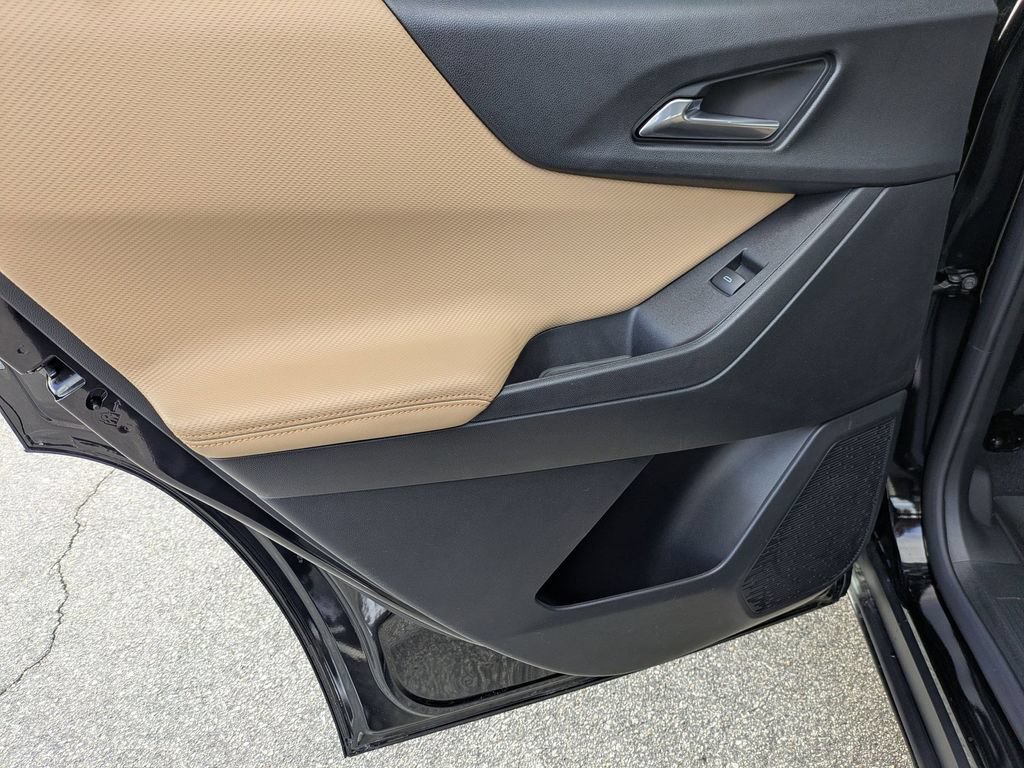 New 2026 Chevrolet Equinox ACTIV w/ Convenience Package III FWD image 26