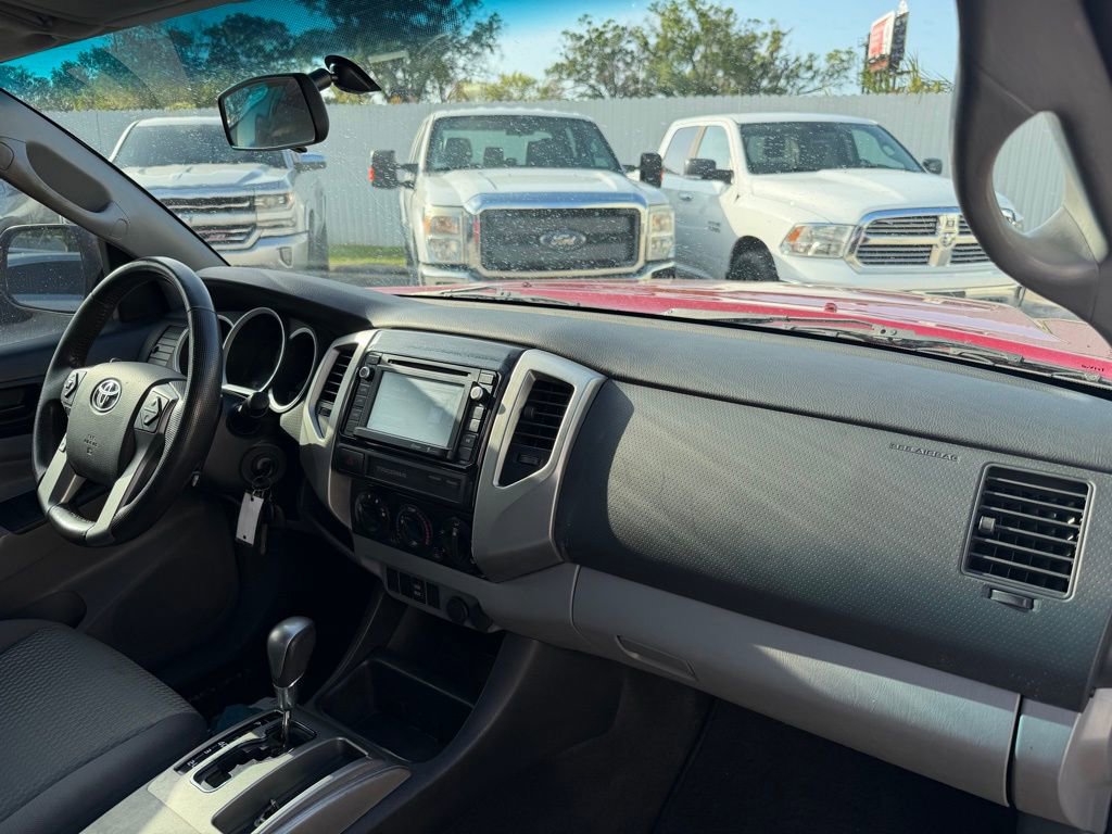 Used 2015 Toyota Tacoma PreRunner w/ SR5 Package RWD image 17