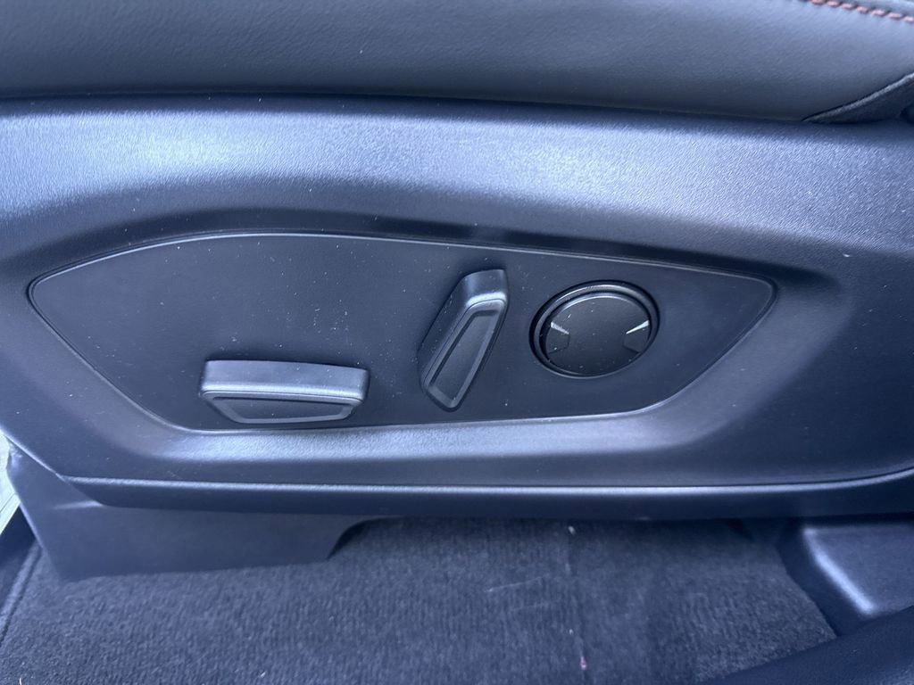 New 2026 Ford Explorer Active w/ Active Comfort Package AWD/4WD image 10